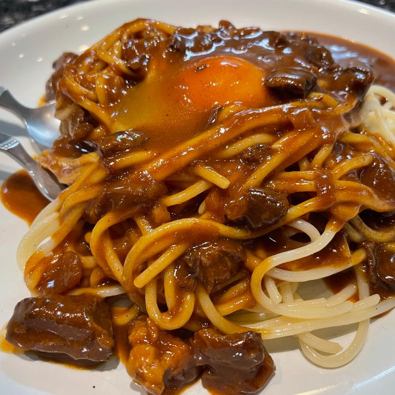 スパゲッティカレー　卵トッピング(ちかごろのカレー屋さん KANAE)