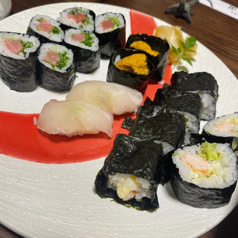 ネギトロ巻き＋エビサラダ巻き＋ウニ軍艦＋ヒラメ(かき田寿司割烹)