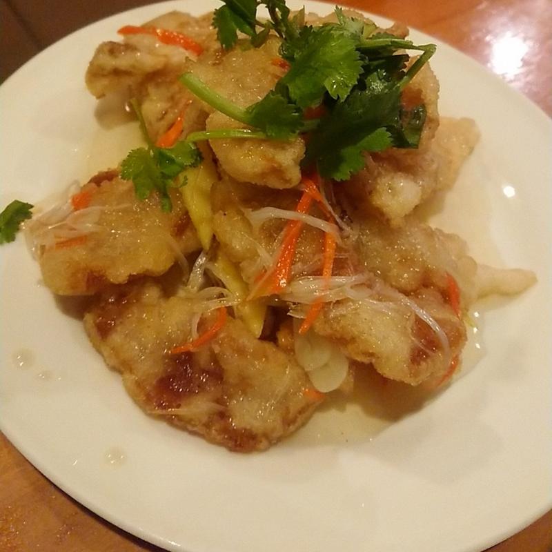 揚げ牛肉の甘酢あんかけ(東京穆斯林飯店)