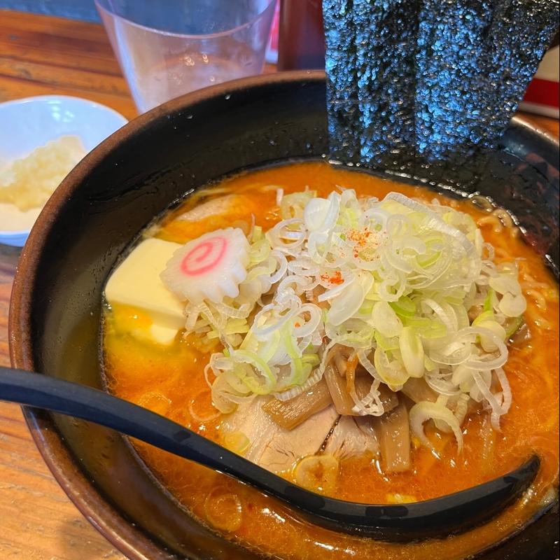 にんにくバターラーメン(辛みそ)(銀のくら 名古屋本店)