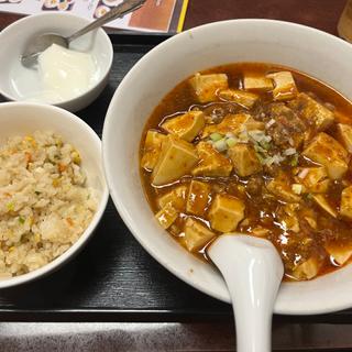 麻婆麺セット(順興 （ジュンコウ）)