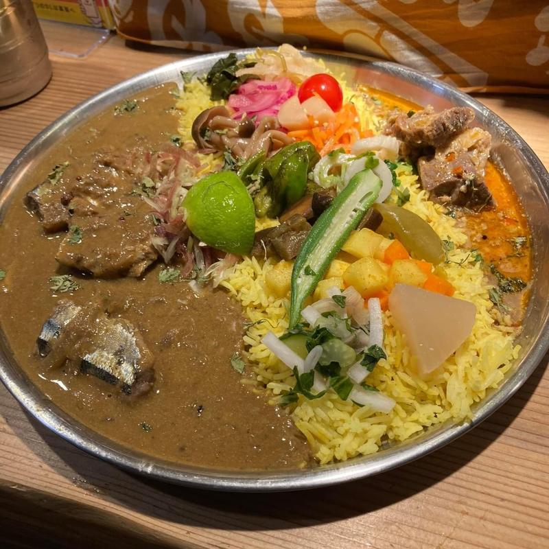 秋刀魚カレー フライングマトン(グーグー藤カレー)