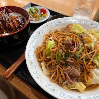 ローメン ミニソースカツ丼セット(お食事処 四方路 （おしょくじどころ すまろ）)
