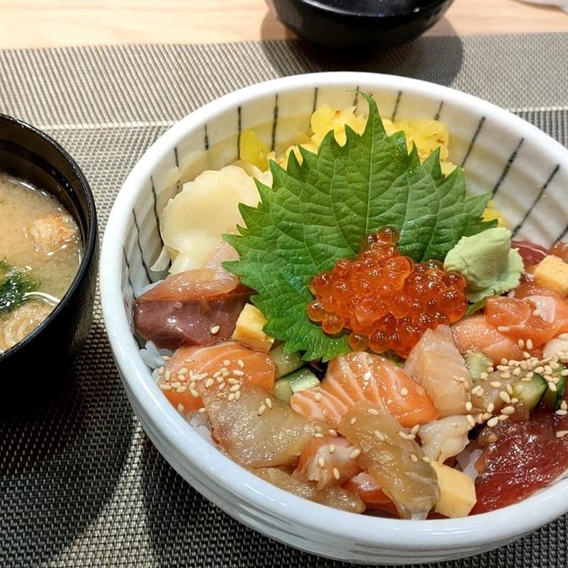 海鮮漬け丼いくらのせ(音庵)
