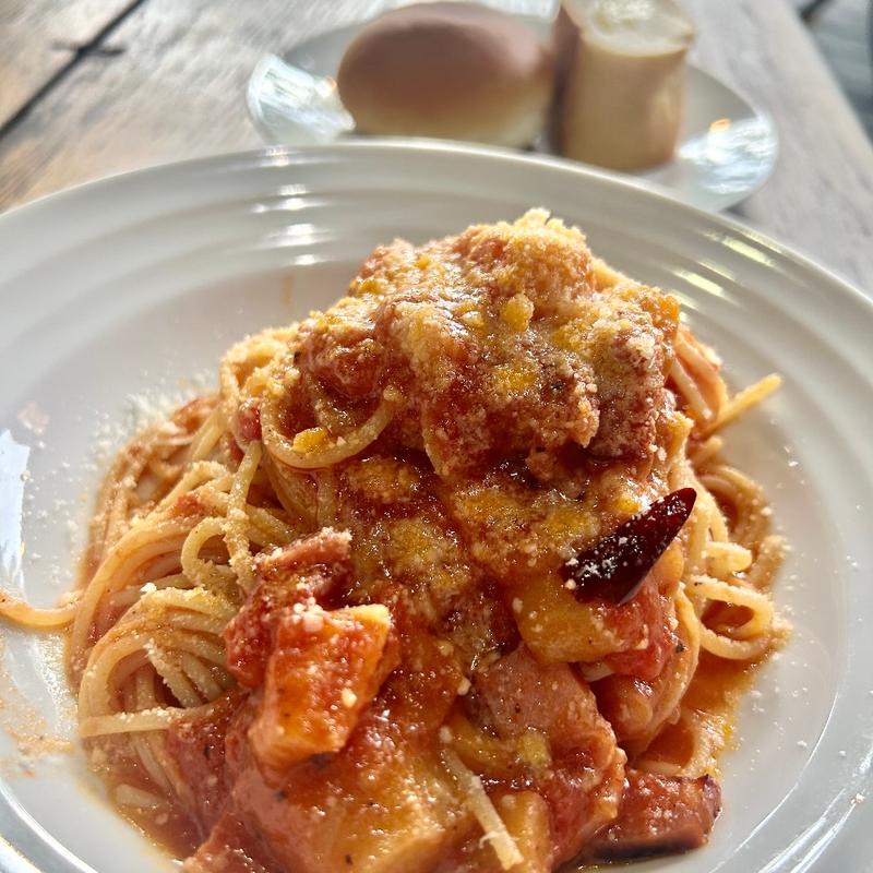 LUNCH SET(ベーコンと茄子のトマトソース)(restaurant＆garden chou-cho （ちょうちょ　レストランアンドガーデン・チョウチョ）)