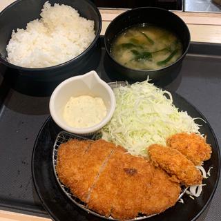 ロースかつ＆カキフライ(2個)定食(松のや 中野坂上店)