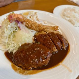 Bランチ(ハンバーグ、海老フライ、ヘレカツ)(ひまわり )