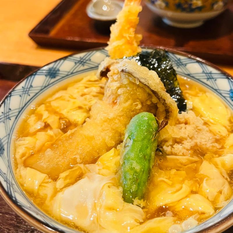 海老天ぷらのけいらんうどん(京うどん 生蕎麦 岡北（おかきた）)