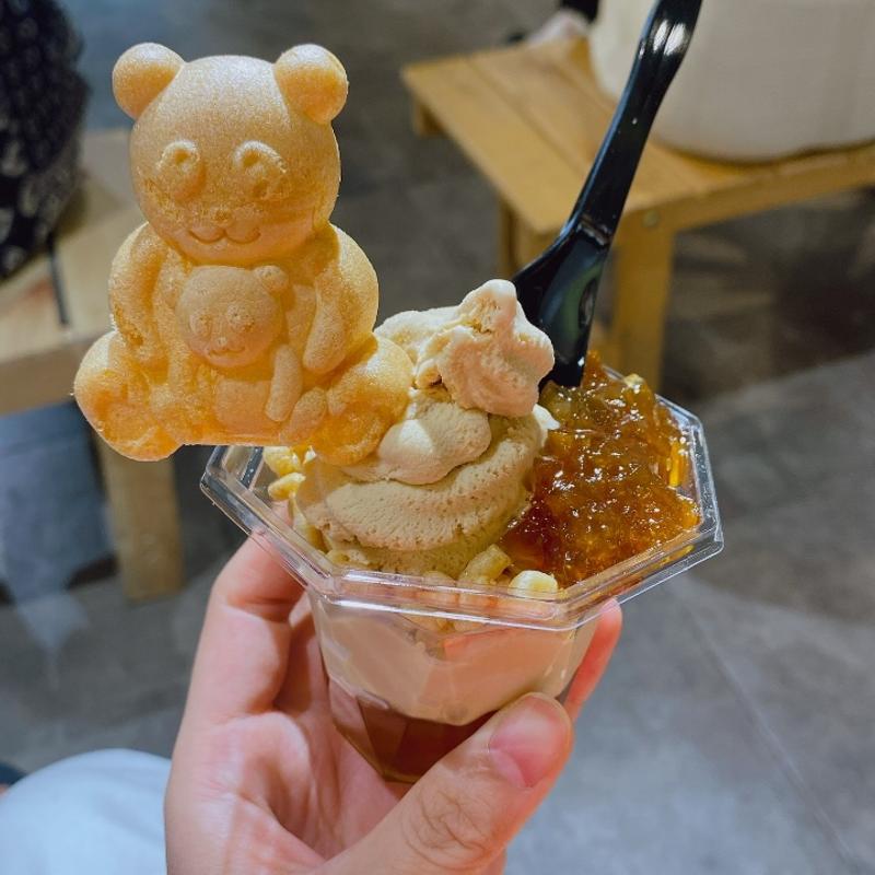 (お濃茶スイーツ専門店 雷一茶(かみなりいっさ) 浅草本店)