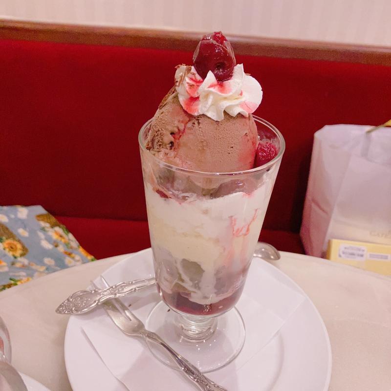 シュバルツヴァルダー(カフェウィーン日本橋三越店)