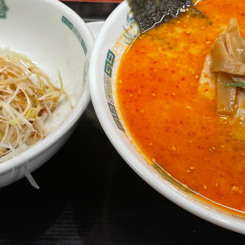 ピリ辛とんこつ(日高屋 秋津店 )