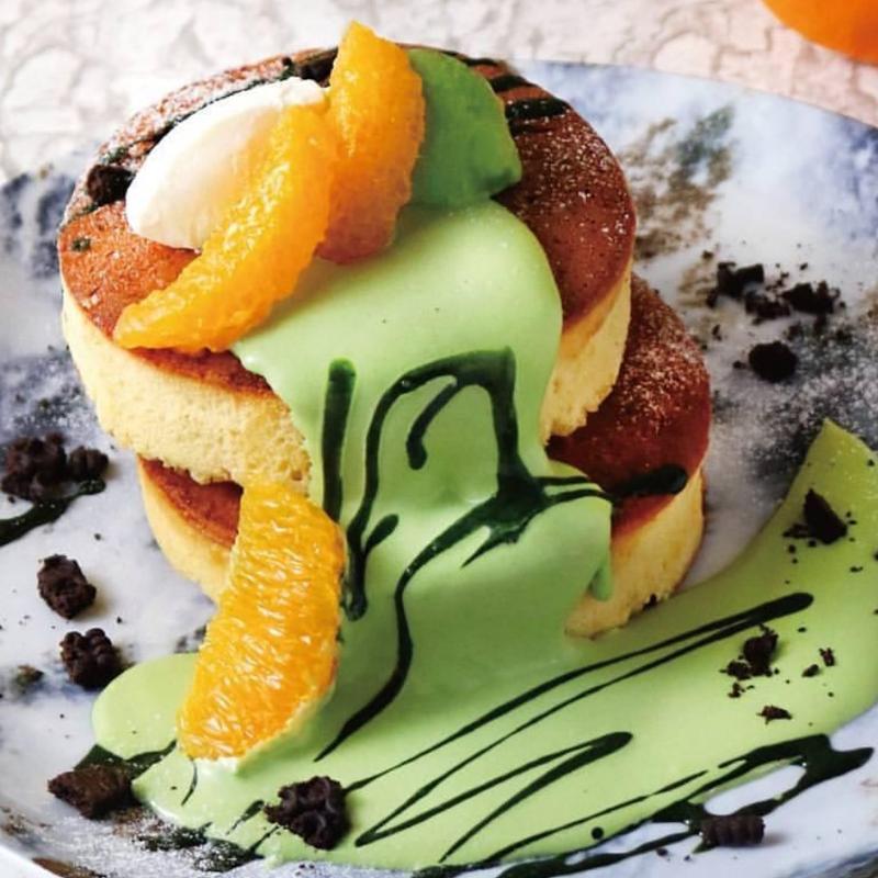 抹茶のホワイトチョコホイップパンケーキ(MARFA CAFÉ)