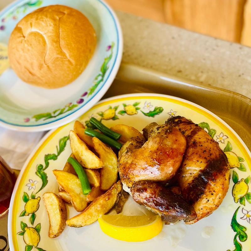 ロティサリーチキン(ハーフポーション)(カフェ・ポルトフィーノ)