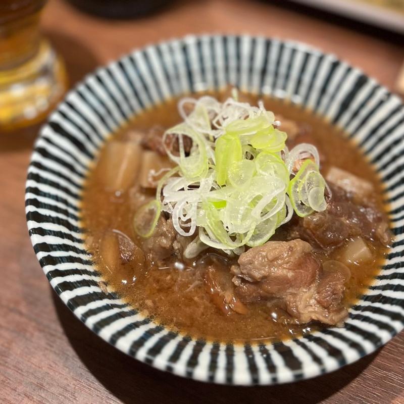 自慢の牛煮込み(ほていちゃん すすきの交差点店)