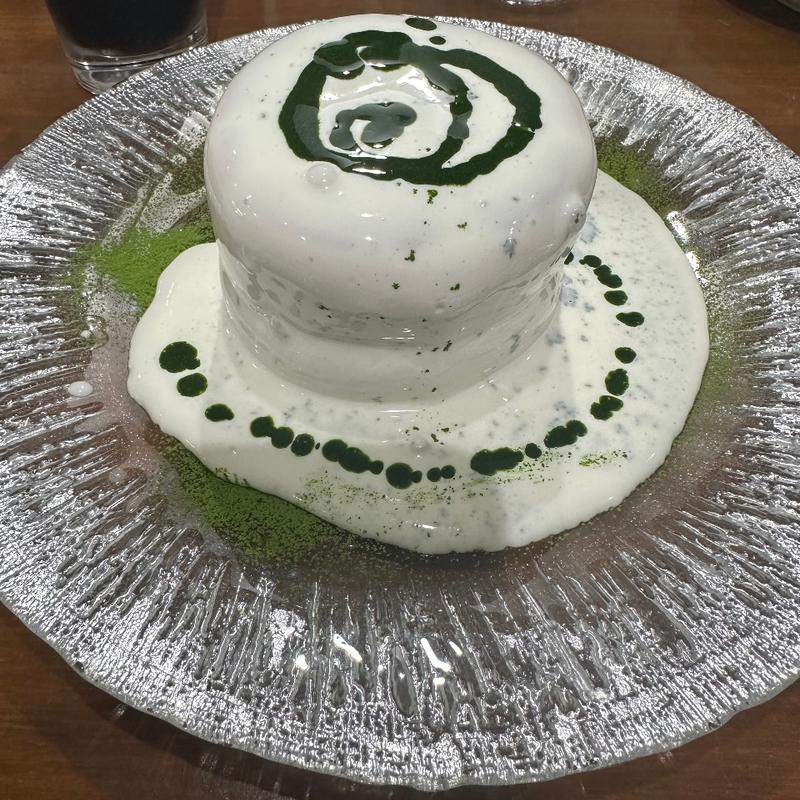 高級五十鈴抹茶雪崩スフレ(パンケーキの向こうがわ)