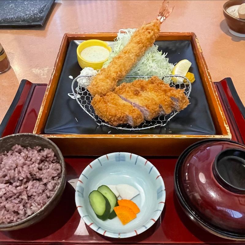 つくば王様豚ヒレかつと大海老フライ定食(かつ太郎本店 流山店)