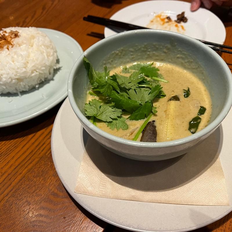 鶏肉と茄子のグリーンカレー(アジアンビストロDai 駒沢店)