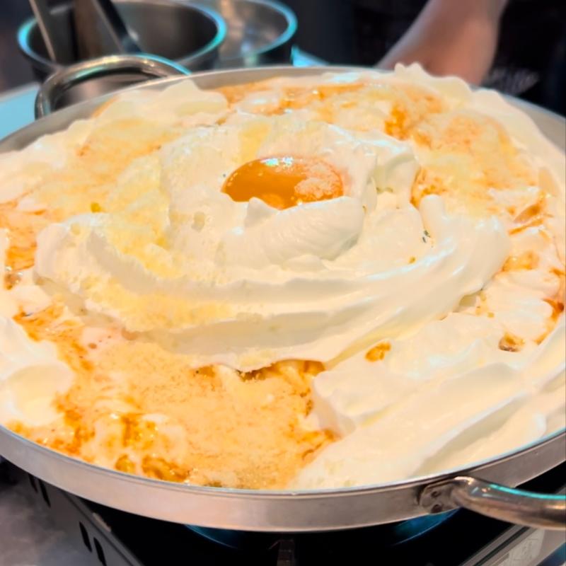 クリーミーチーズラッポッキ鍋(韓国屋台ハンサム 海浜幕張店)