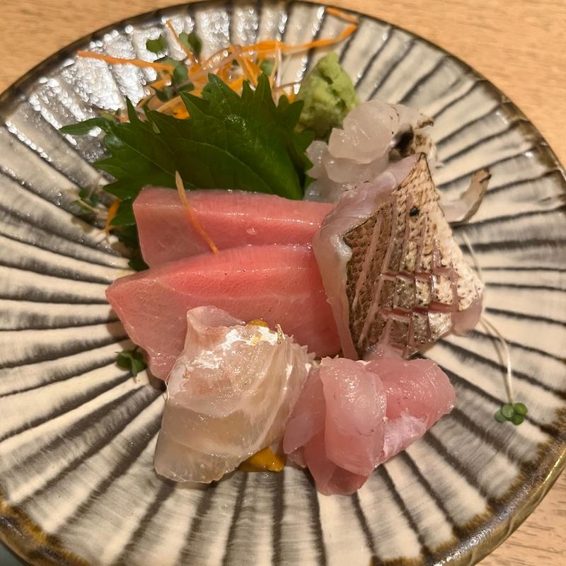 お造り盛合わせ(なな治 （ななはる）)