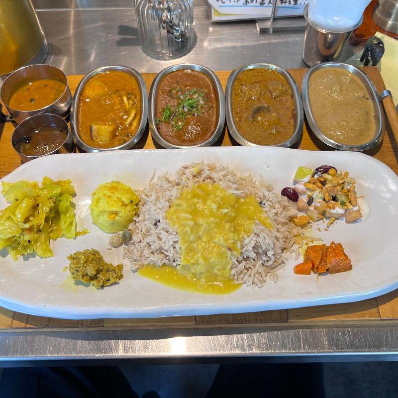 カレー4種のミールス(ゼロワンカレー a.o.d.)