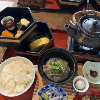 いろは御膳(御舟宿　いろは （おんふなやど　いろは）)