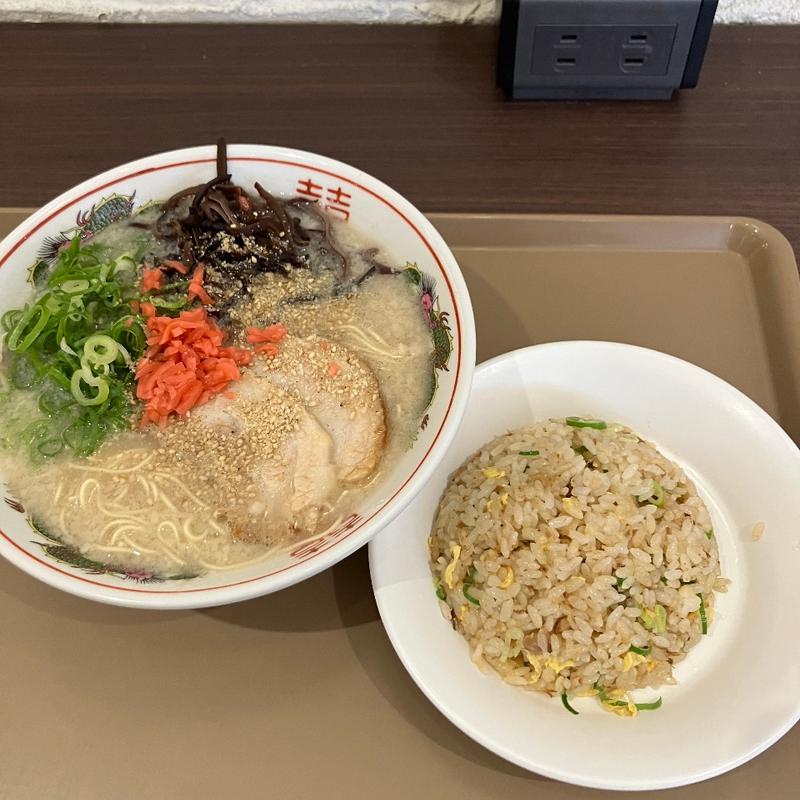 半炒飯セット(博多だるま JAPAN MARK IS みなとみらい店)