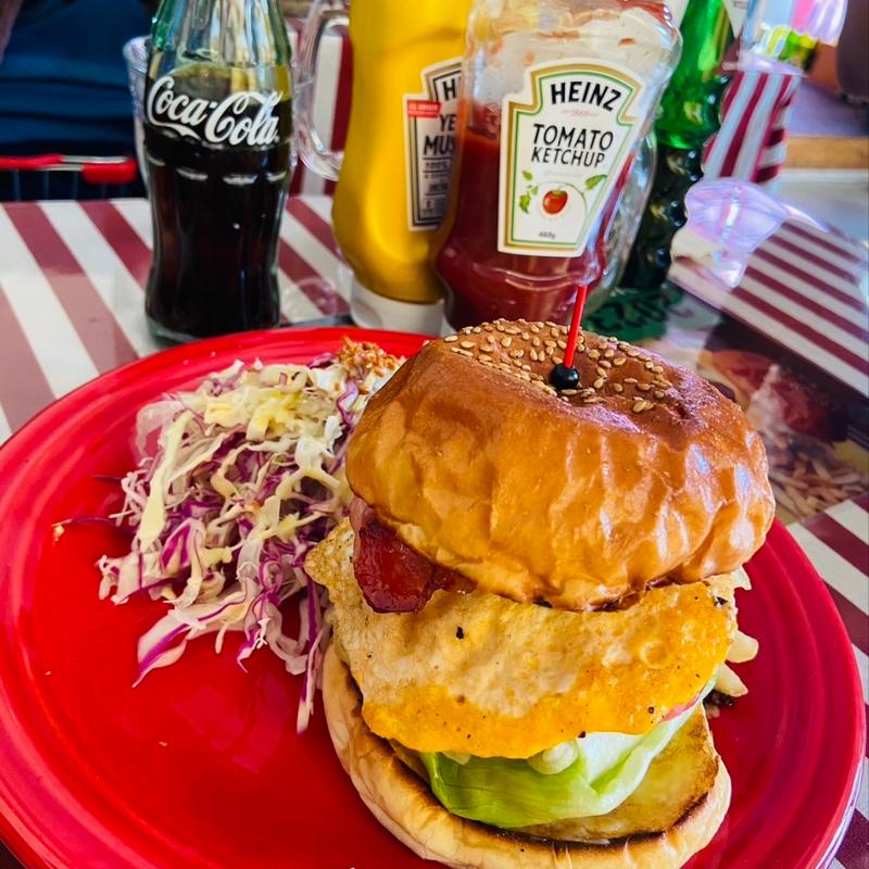 ベーコンエッグチーズバーガー(MOTO COFFEE 内本町店)