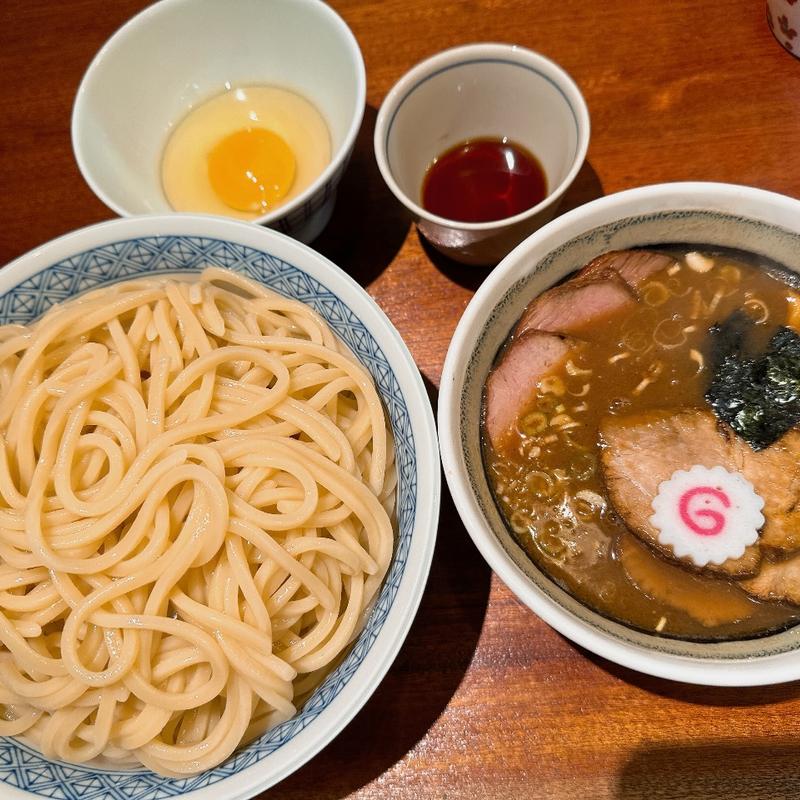 チャーシューつけそば大、生卵(つけソバいしい)