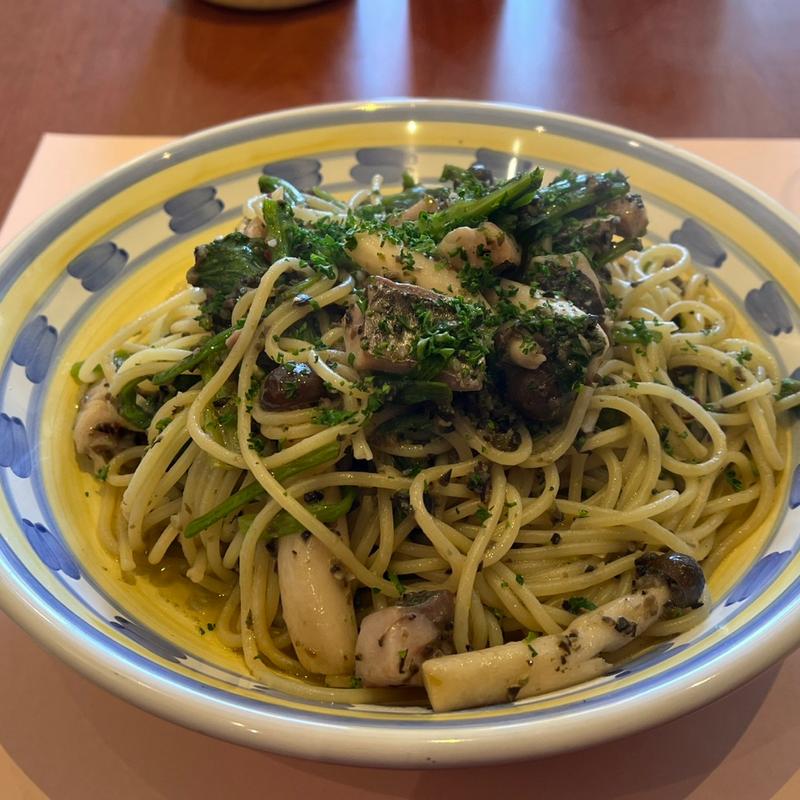 真鯵の黒オリーブオイルソーススパゲッティ(タベルナ・パパ )