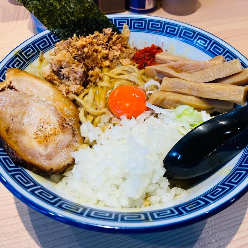 カレーまぜそば＋玉ねぎ＋メンマ(狼煙 浦和店)