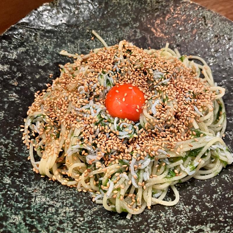 しらすとごまと卵黄のパスタ(Ryuen)