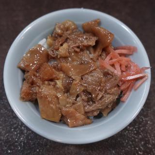 牛すじ丼ミニ(兎に角 松戸店)