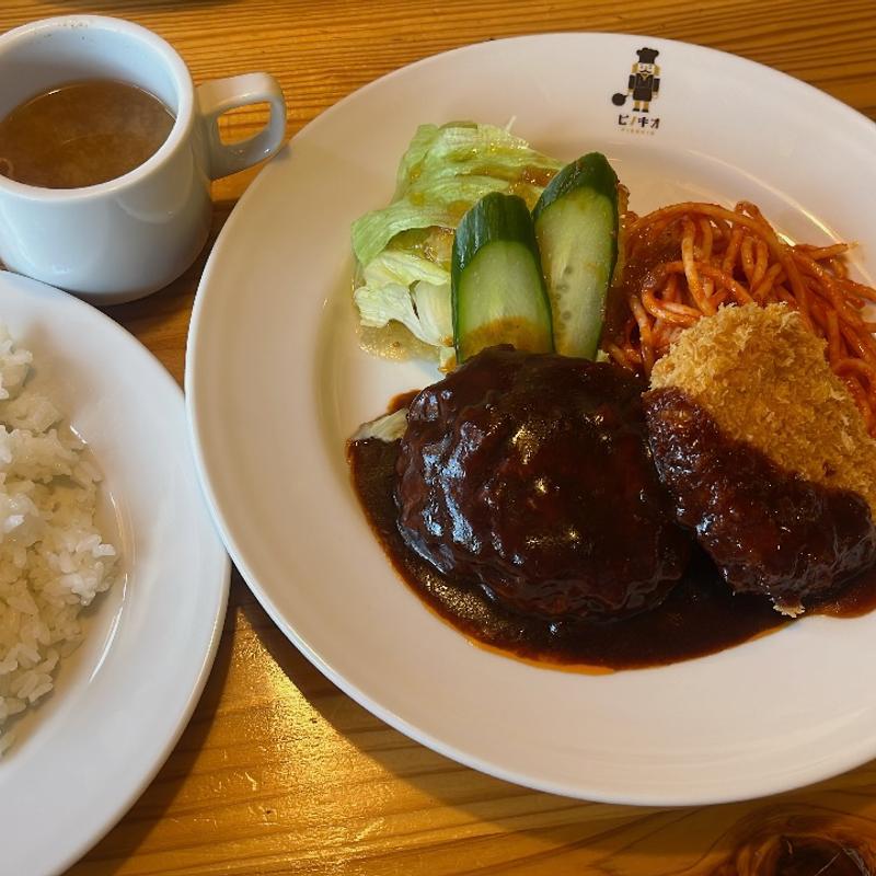 日替わりランチ　日曜日（特製ハンバーグとコロッケ定食）(喫茶店ピノキオ 京都亀岡店)