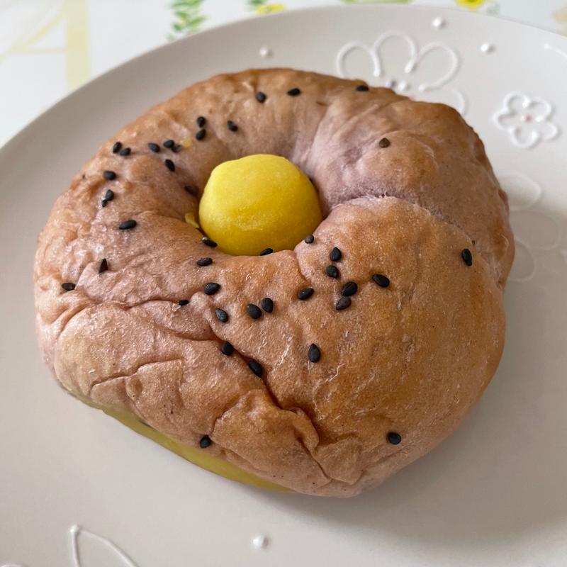 紫いもスイートポテトバターベーグル(ouchipan)