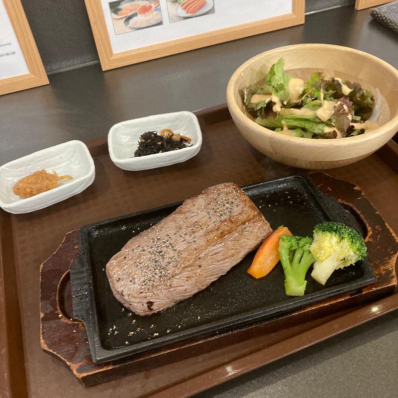 ボンバーステーキ(レストラン プレミアムシート アパホテル福岡渡辺通駅前)