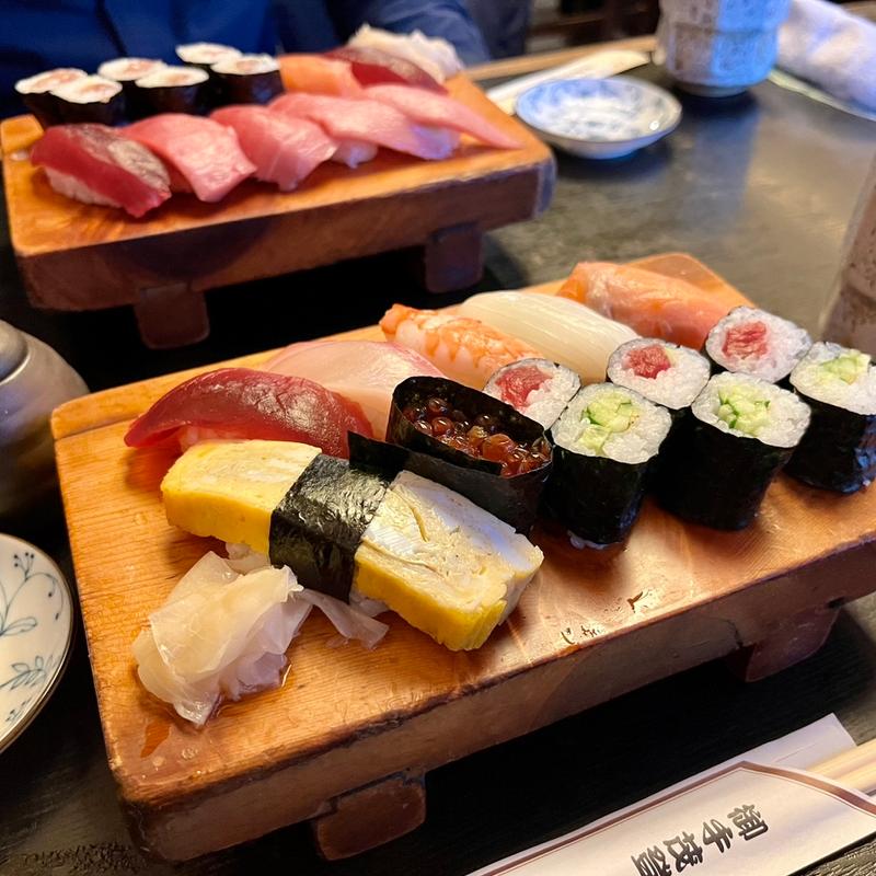 上握り寿司(冨久寿司紅谷町店)