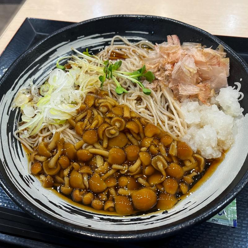 冷やしぶっかけなめこそば(ゆで太郎 もつ次郎 蓮田根金店)