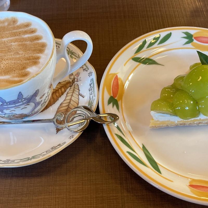 シャインマスカットのタルト(煉瓦屋 )