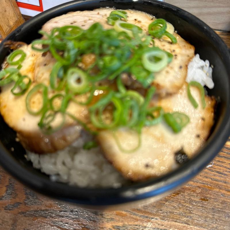ミニチャーシュー丼(でびっと 中延本店)