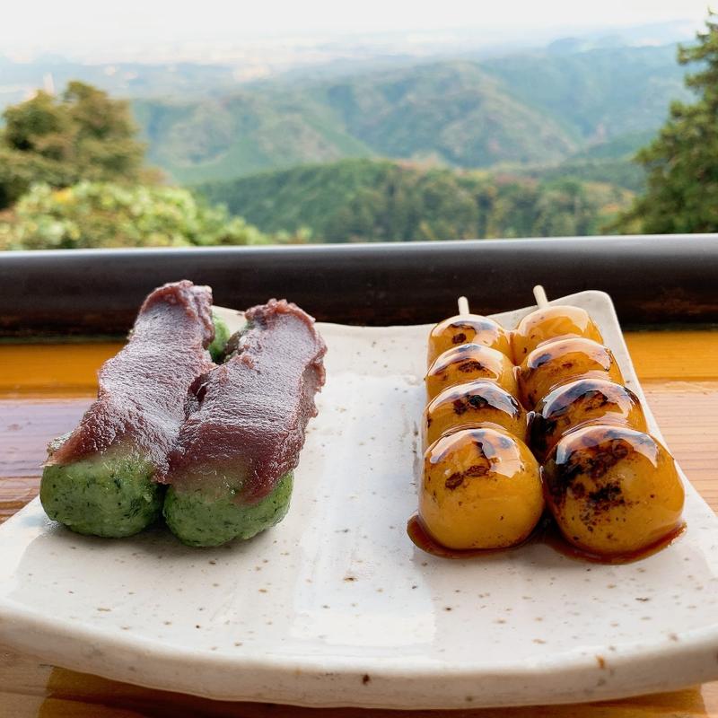 甘だんご、焼だんご(十一丁目茶屋)