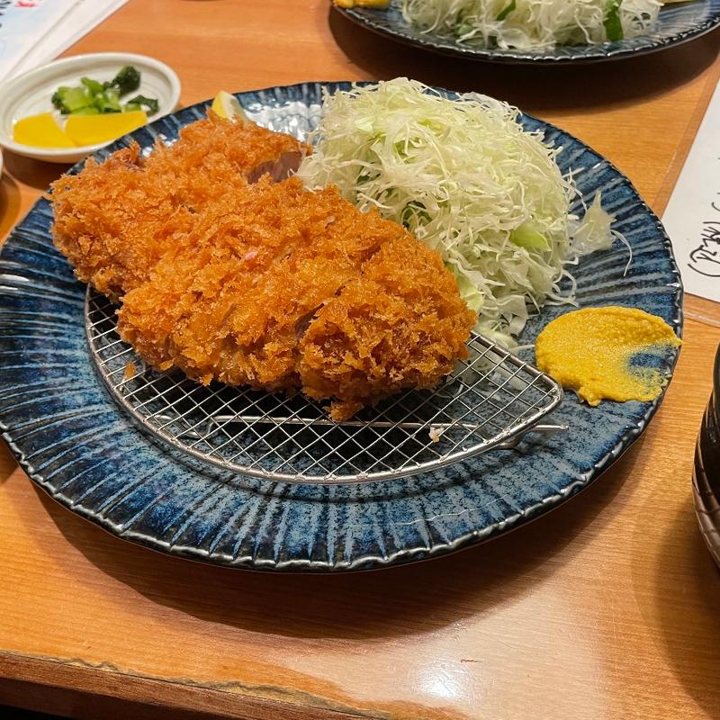 上肩ロースカツ定食(トンカツ　ツキウマ)