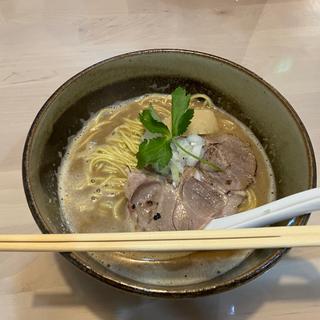 豚骨魚介ラーメン(麺屋 乃まど)