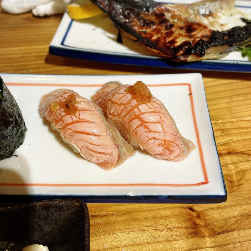 サーモン炙りぽん酢(魚の店 オカモ倶楽部)