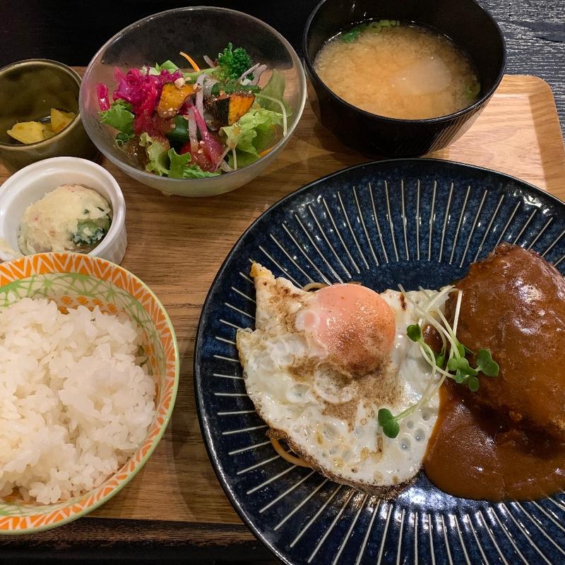 ハンバーグ御膳(ヘンゼルカフェ)