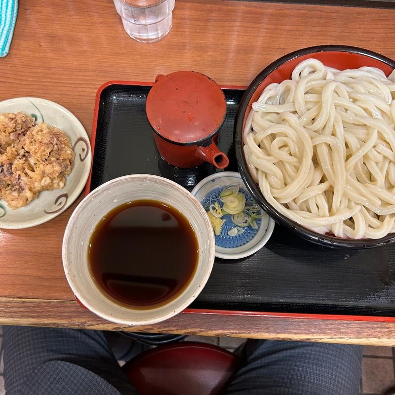 もりうどん　特盛＋ゲソ天(かのや 新宿東南口店 - 生そば・讃岐うどん)