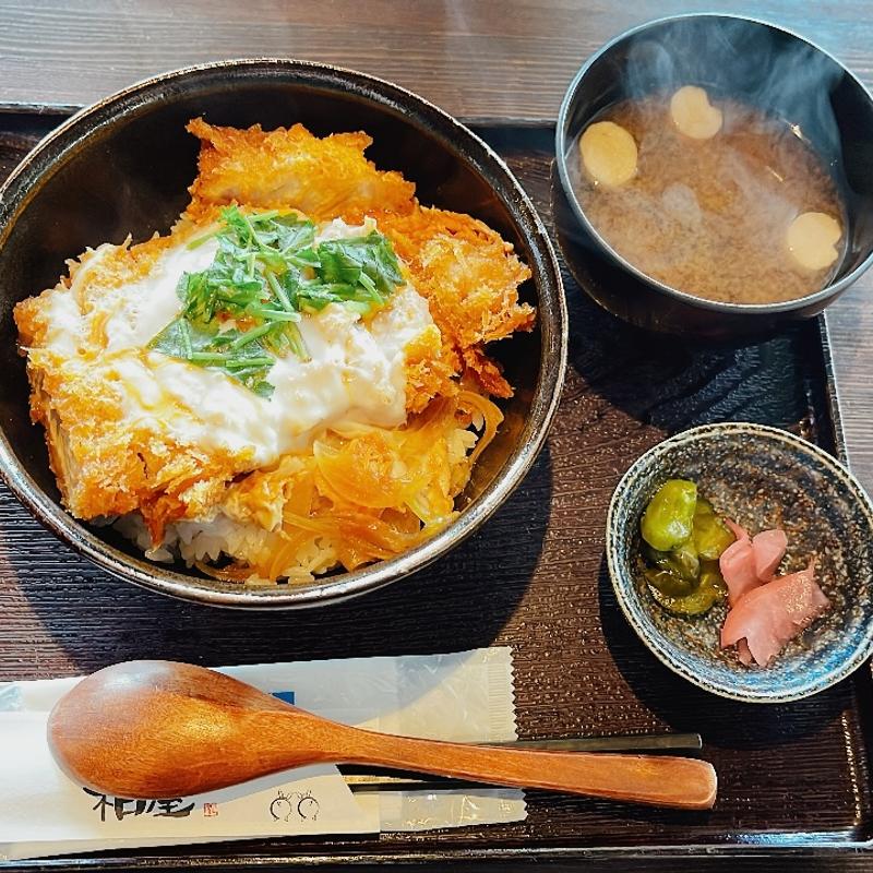 かつどん 1000円(かつどん　柏屋 （カシワヤ）)