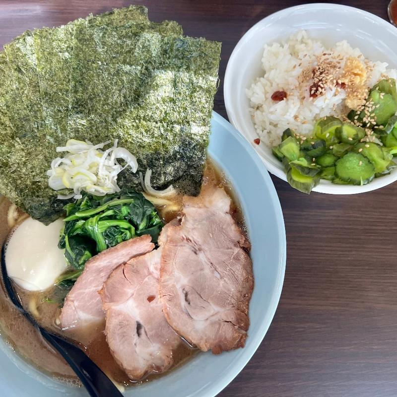 らーめん全部乗せ＋ライス(横浜家系ラーメン侍 上野店)