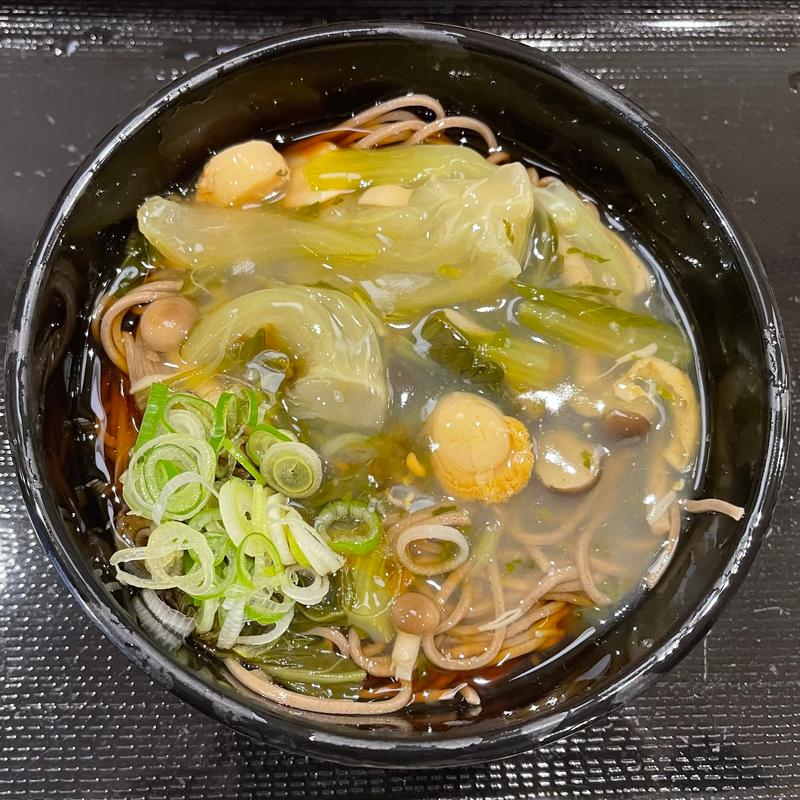 チンゲン菜とホタテの餡かけそば(よもだそば 名古屋うまいもん通り広小路口店)