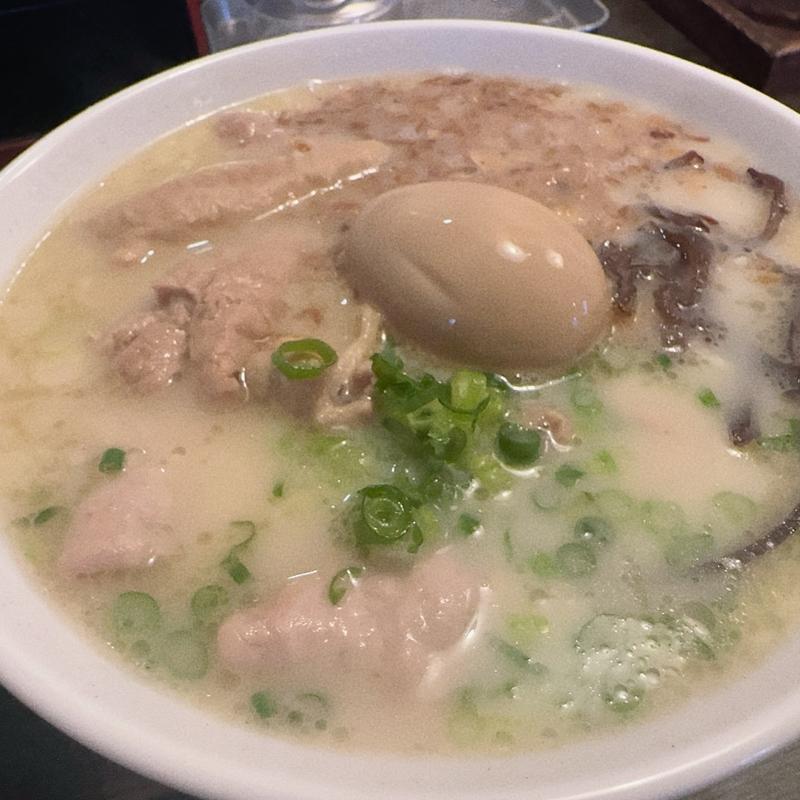 豚もつラーメン(王里)