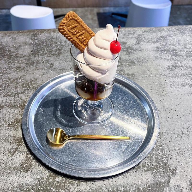 あんこと白玉団子のキナコソフトパフェ(and KANAZAWA)